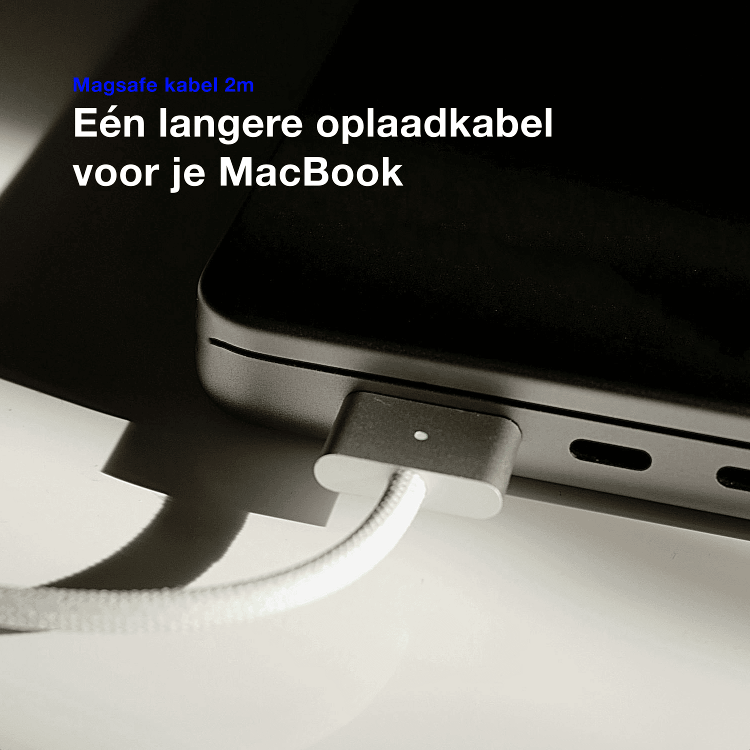 Macbook met magnetische oplaadkabel 